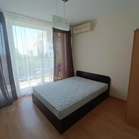 Crown Club Apartment